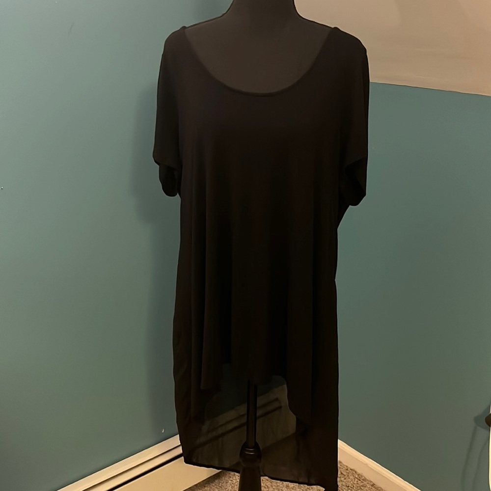 Torrid Hi Low Short Sleeve Black Blouse Size 2X